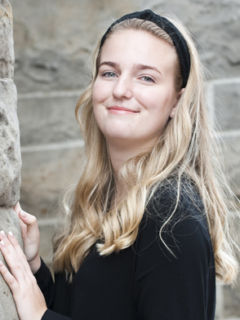 Emmi frisör på Hårstudion