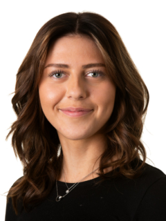 Julia frisör på Hair & Beauty i Kungälv