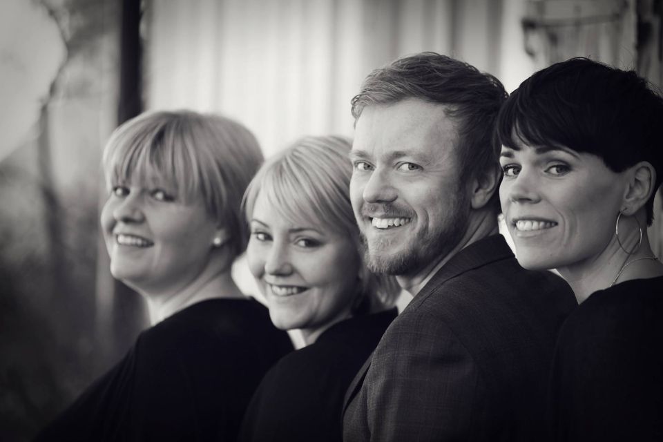 Stor stämningsbild KARIN M.FL.