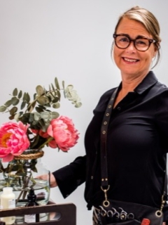 Anneli frisör på Tid Hår & Make Up AB