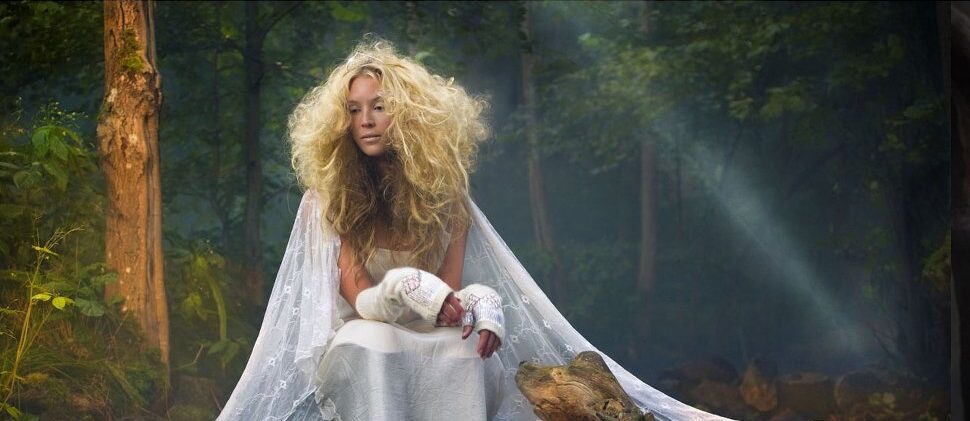 Stor stämningsbild Avesta Salongen